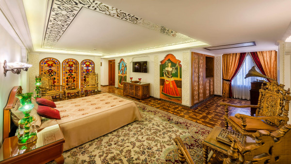 هتل قصر طلایی مشهد